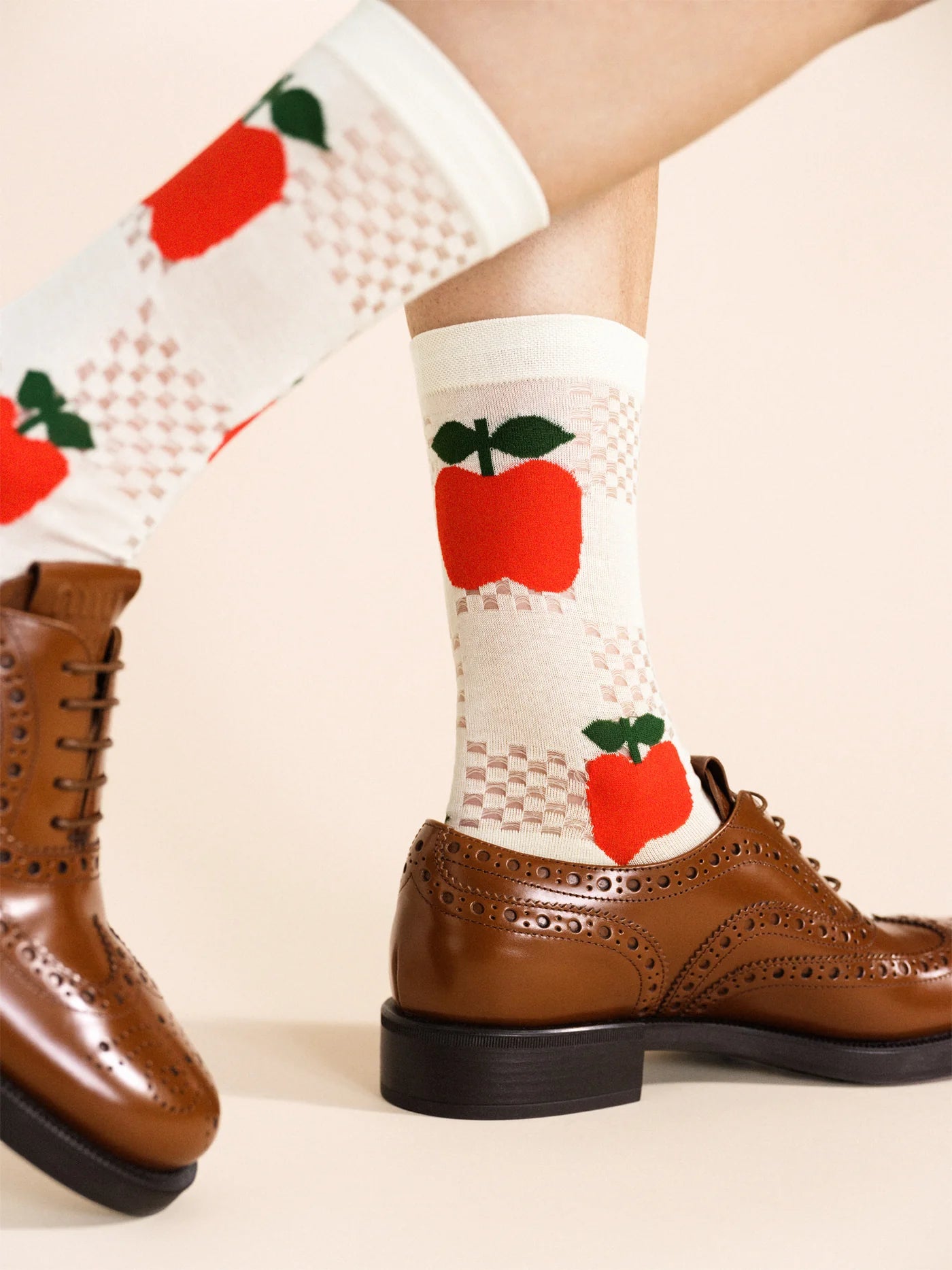 Apple Blocks Sheer Crew